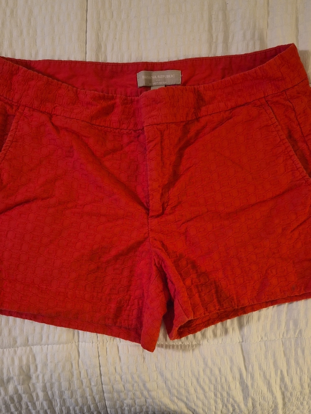 Banana Republic Red Textured Cotton Shorts sz 6